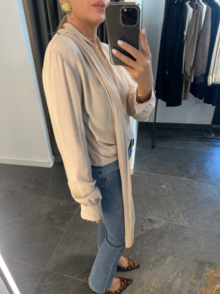 Camicia in viscosa con collo a fusciacca