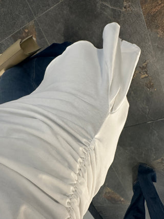 T-shirt con drappeggio bianco