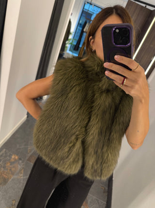 Gilet smanicato ecofur a collo alto