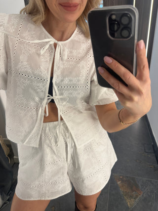 Camicia in pizzo bianco
