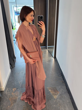 Abito lungo in raso con cut-out rosa