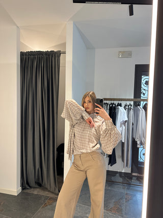 Camicia check con maniche a sbuffo