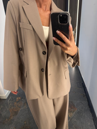 Giacca over con doppio bottone beige