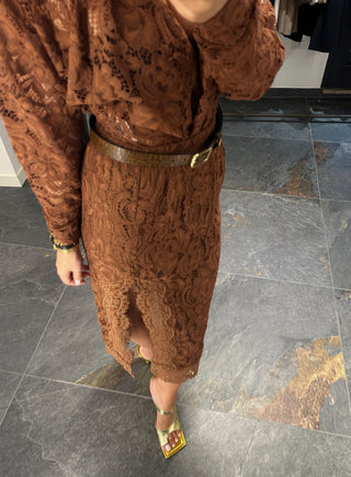 Gonna longuette in pizzo marrone