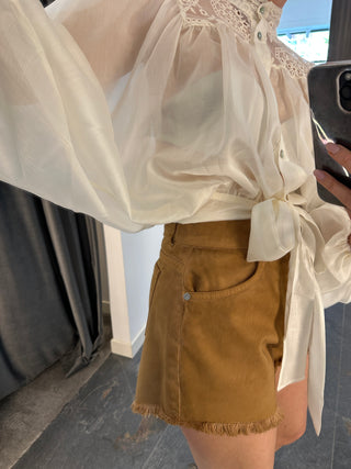 Camicia con laccio bianco burro