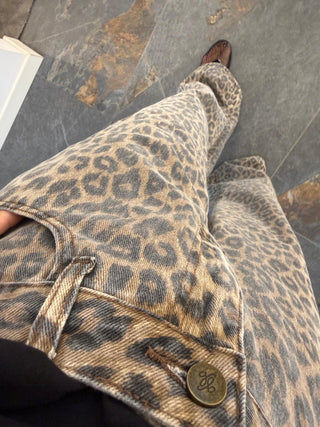 Jeans a palazzo stampa animalier