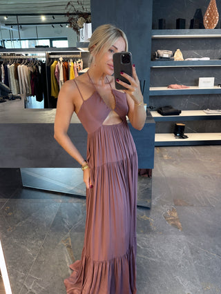 Abito lungo in raso con cut-out
