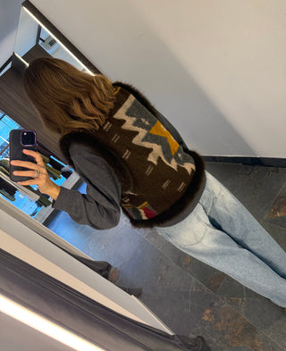 Gilet etnico in lana ed ecofur