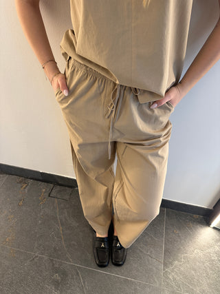 Pantaloni con coulisse beige